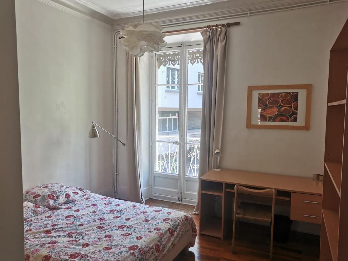 Bel Appartement Charme Ancien Dans Quartier Anime Grenoble Eksteriør bilde