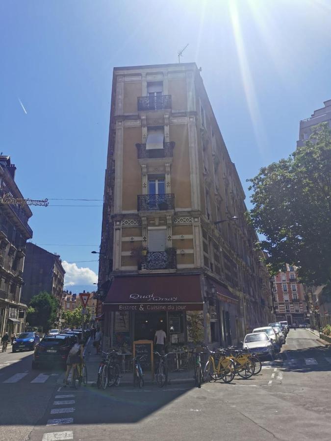 Bel Appartement Charme Ancien Dans Quartier Anime Grenoble Eksteriør bilde